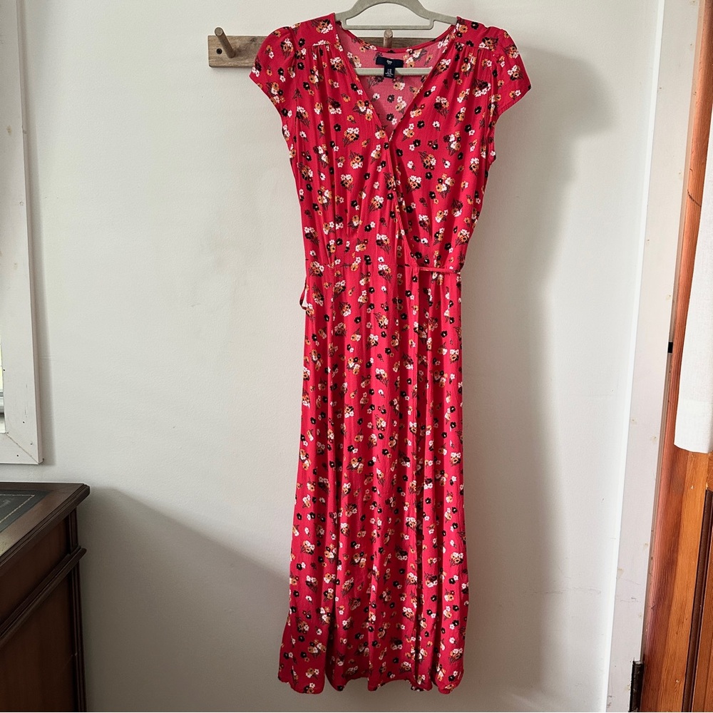 GAP | Women’s Red Floral Wrap Midi Dress size XSmall